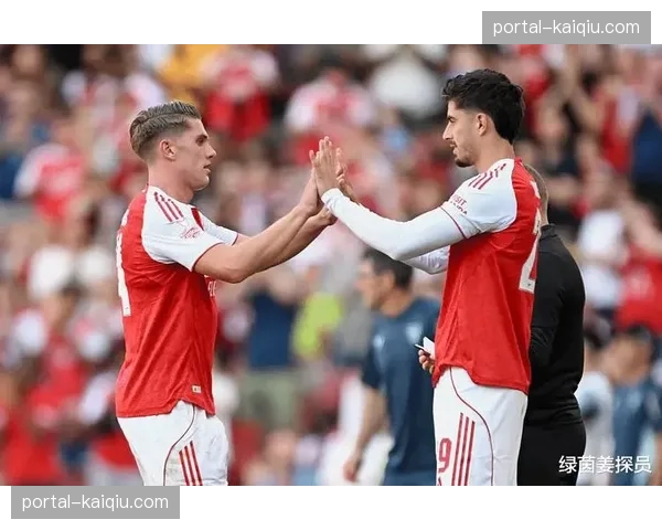 官方确认:布雷斯特前锋因腿筋伤势将缺席三周 官方确认:布雷斯特前锋因腿筋伤势将缺席三周