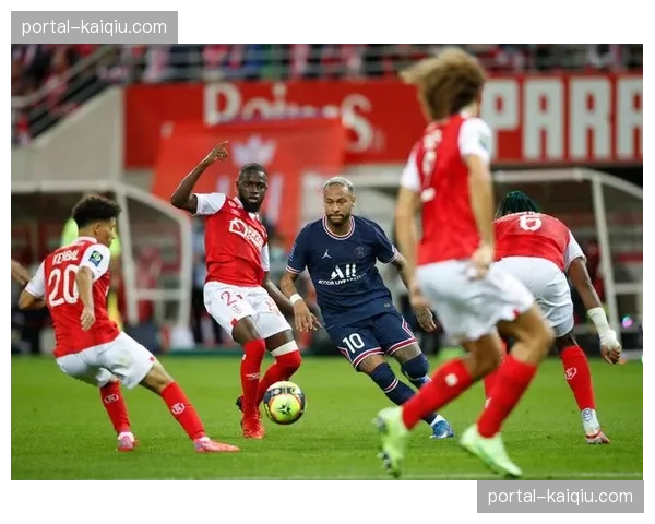 从破产边缘到法甲中游：回顾兰斯近十年的重生之路