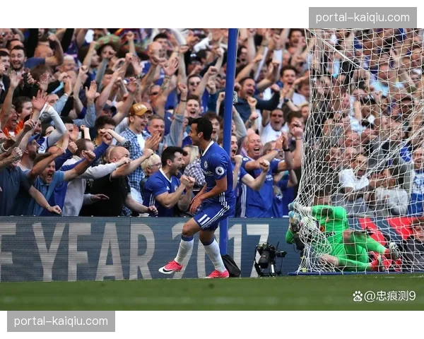 邓弗里斯梅开二度+攻防全能，当选国米逆转战最佳球员